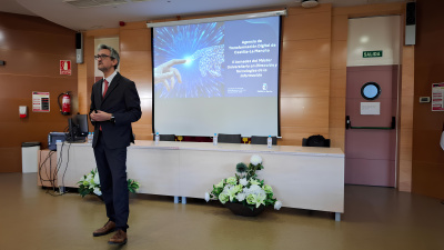 II FORO MASTER UNIVERSITARIO DIRECCIÓN ESTRATEGICA DE LA INFORMACIÓN UCLM TALAVERA DE LA REINA 